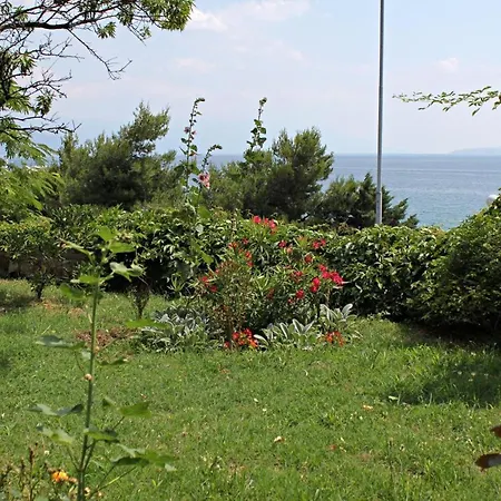 Apartment Sleeps 4 Wifi Novi Vinodolski