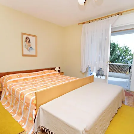 Sleeps 4 Wifi Apartment *