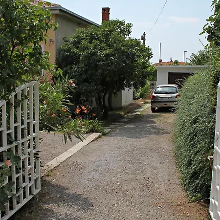 Sleeps 4 Wifi Novi Vinodolski